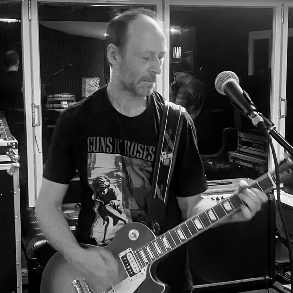 Rich - Guitar & Backing Vocals